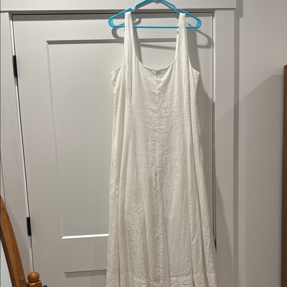 GAP White Sleeveless Maxi Sundress